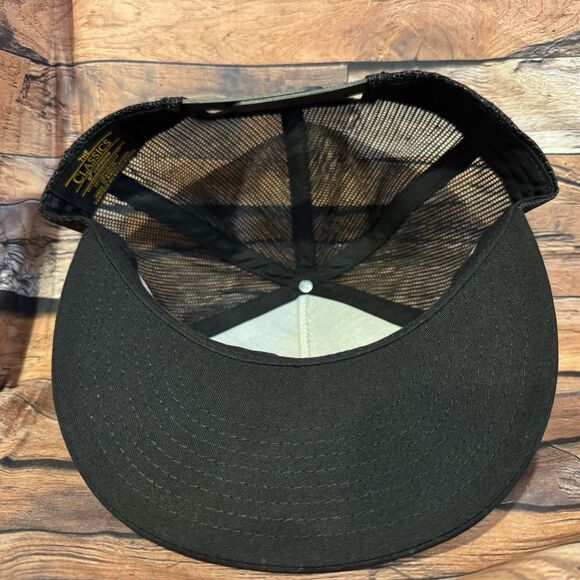 Coyotes Southwestern Grill Hat Cap Snapback Adj Mesh Banff Canada Restaurant - Picture 5 of 7